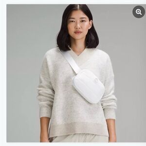 Lululemon Athletica White Belt Bag Puffer 1L